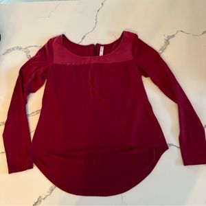 ❤️Xhilaration long sleeve magenta Sz M CLEARANCE